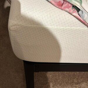 King size bed with 12inchesmemory foam  mattress available for pickup only pleas